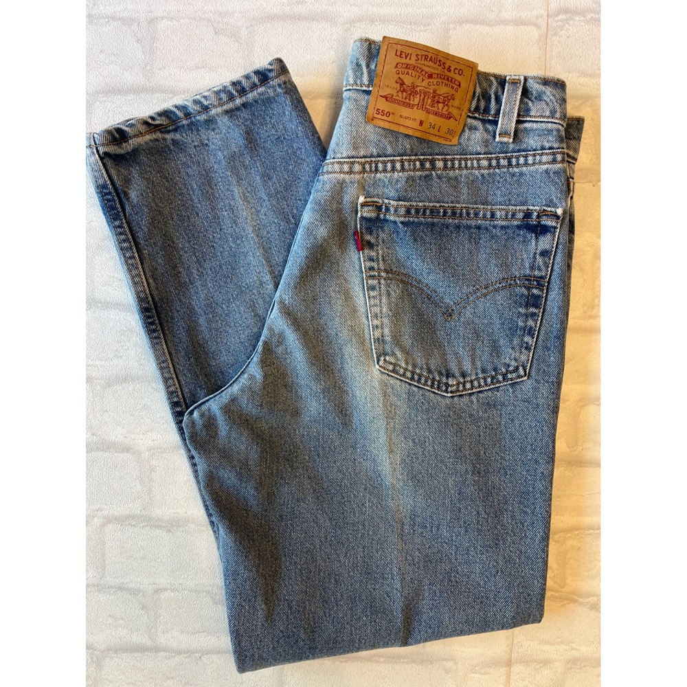 Vintage Levis 550 Relaxed Fit Jeans Mens 34x30 Medium Wash Blue Made in USA